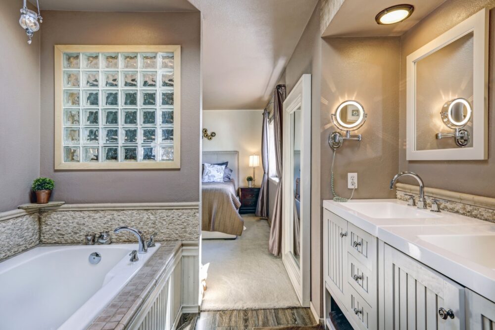 9 Hues Poised To Gain Popularity In 2026 Home Design - Decor Hint Warm taupe 1 - Decor Hint