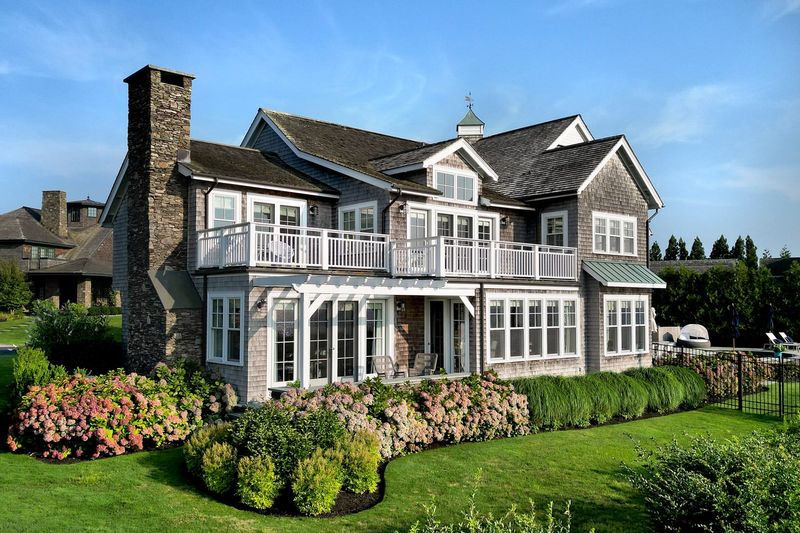 Bristol Waterfront Shingle Home – Rhode Island