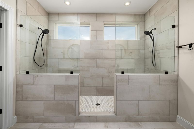 9 HGTV Trends That May Not Work Well In Everyday Homes - Decor Hint Removing Bathtubs For Huge Showers