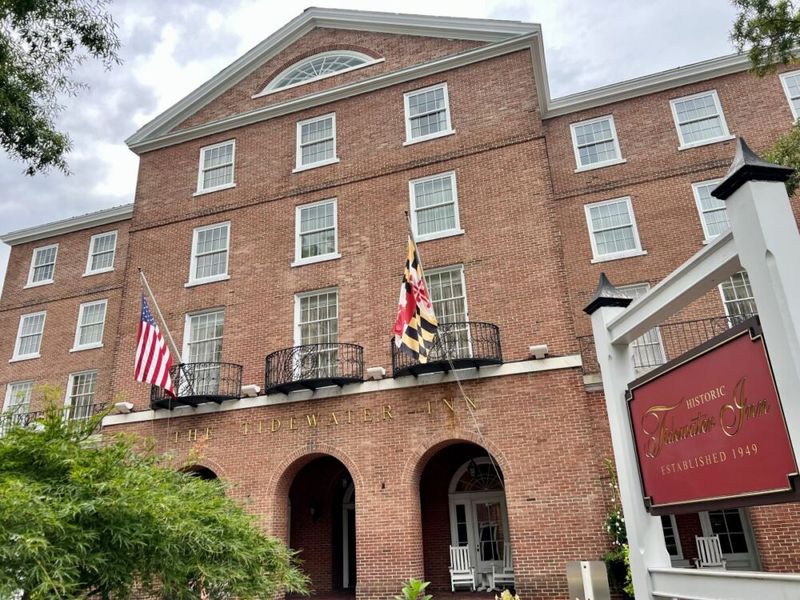 The Tidewater Inn: Easton's Elegant Haunt