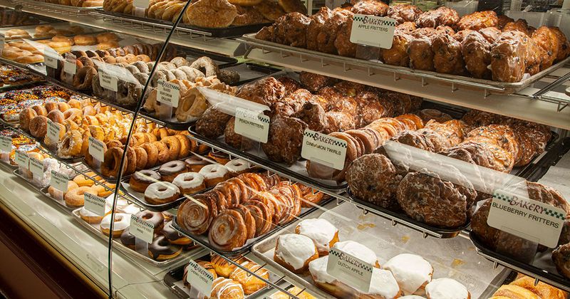 10 Pennsylvania Farmers Markets Serving Up Traditional Dutch Country Fare - Decor Hint Shady Maple Farm Market – A Feast For The Senses