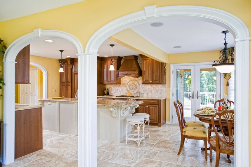8 Chicago Kitchens With Arched Doorways That Blend Classic & Contemporary - Decor Hint Lakeview Double Trouble