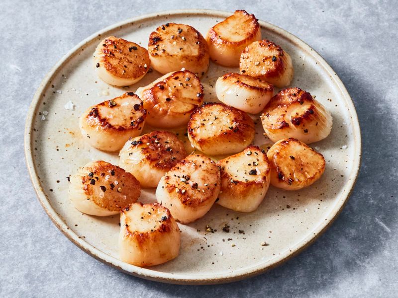 17 Delicious Winter Recipes That Keep Alaska Feeling Like Home - Decor Hint Spruce-Smoked Scallops With Bacon Jam