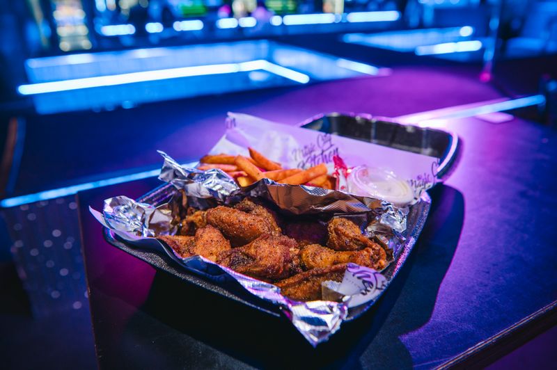 11 Places In Atlanta Where Lemon Pepper Wings Might Impress - Decor Hint Bone Lick BBQ – Funky Joint, Serious Wings