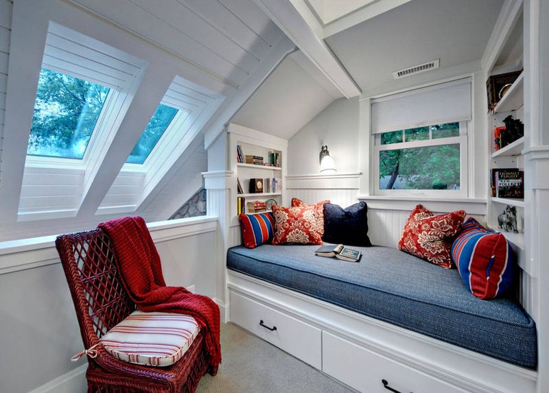 8 Seattle Home Corners Where Books Meet Beautiful Seating - Decor Hint Attic Retreat Transformed