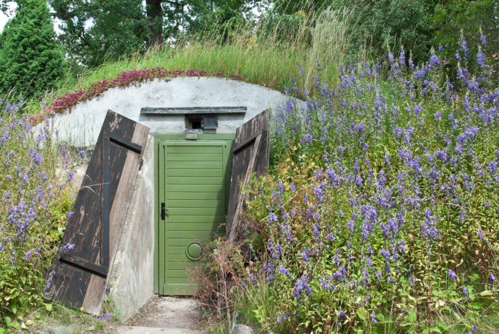 12 Underground Home Designs That May Offer Unique Living Spaces - Decor Hint Earth-Sheltered Homes
