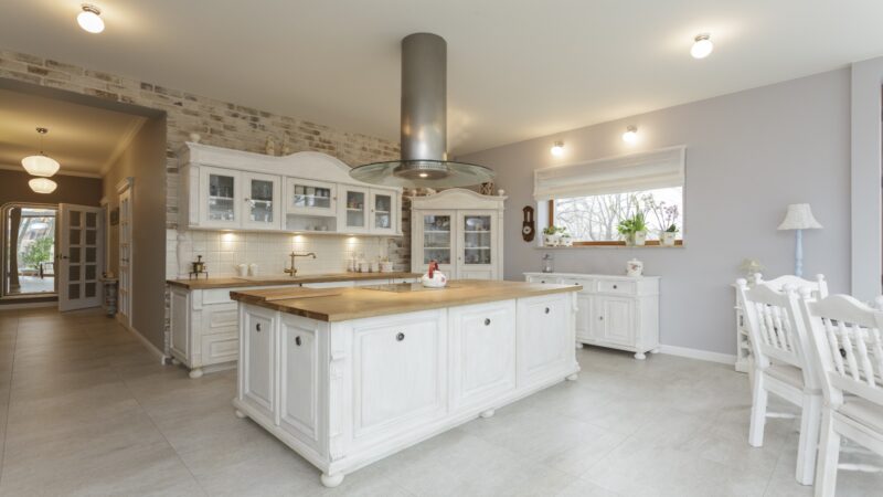 Kitchen Cabinet Colors That May Coordinate Well With Wooden Countertops