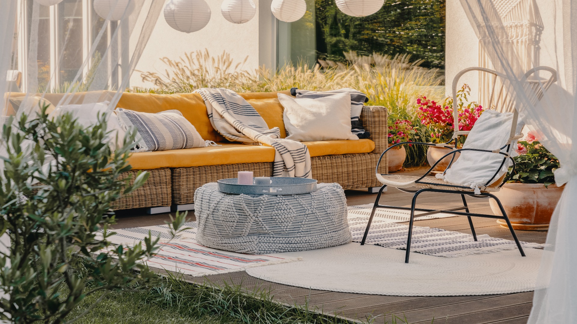 shutterstock 1368893873 resized to 1920x1080 1 - Decor Hint