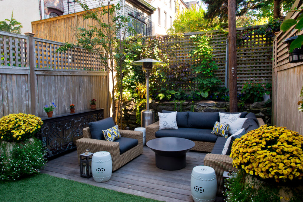 19 Budget-Friendly Approaches To Help You Design Outdoor Cooking Areas - Decor Hint Multifunctional Seating With Storage