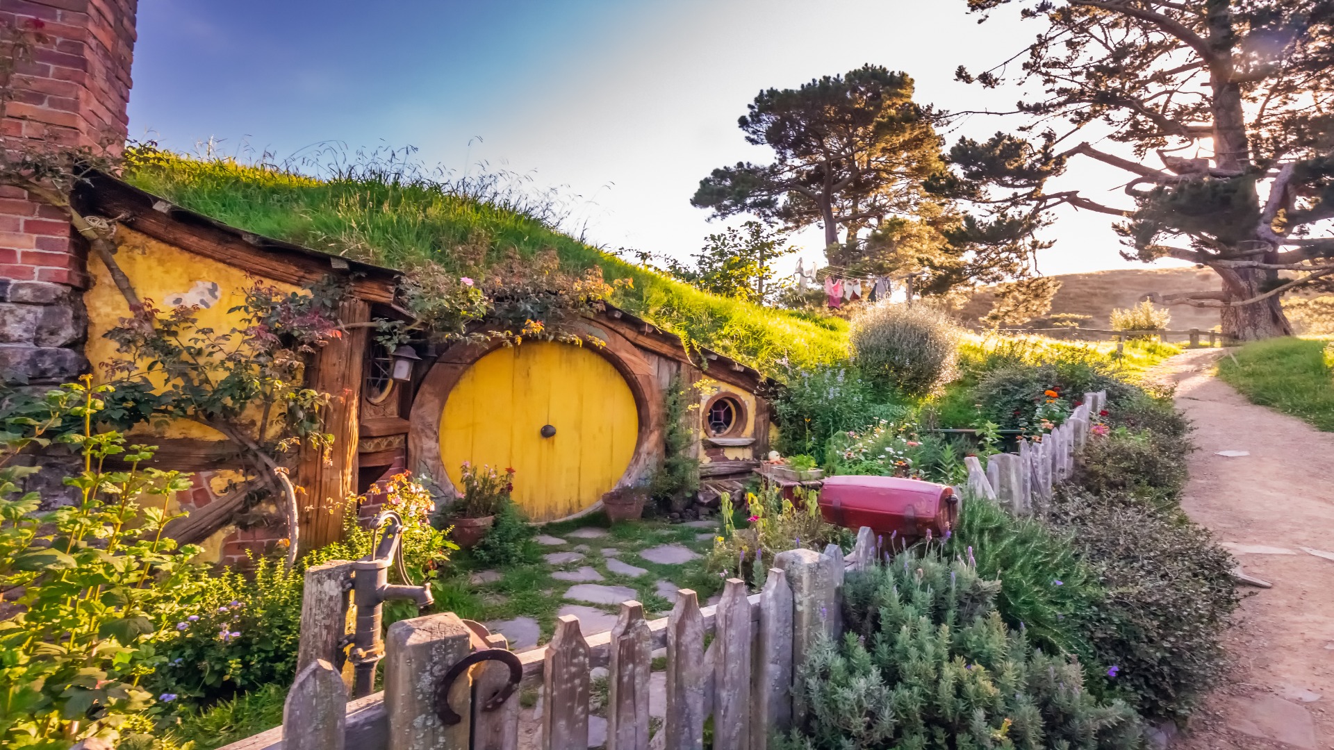 14 Hobbit-Style Homes That Could Inspire Unique Design Ideas - Decor Hint shutterstock 1808117110 resized to 1920x1080 1 - Decor Hint