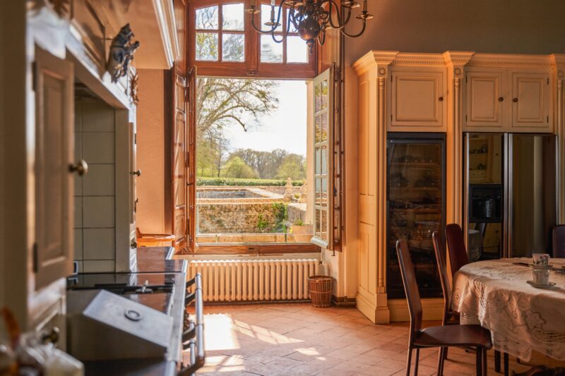 Comparing Rustic And Country-Style Kitchens And Their Common Features