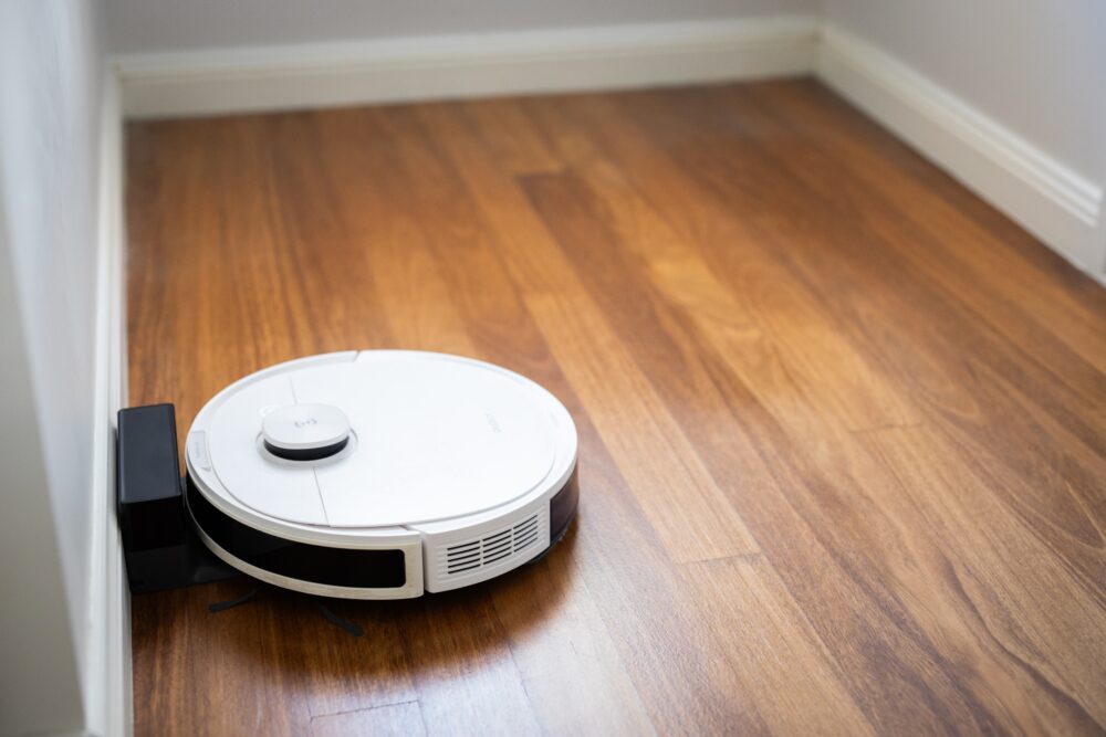 High-Capacity Robot Vacuums For Large Homes