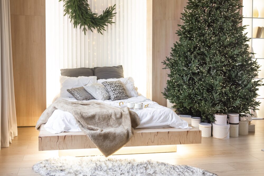 9 Platform Bed Options That Could Improve A Bedroom's Functionality - Decor Hint Floating Platform Bed