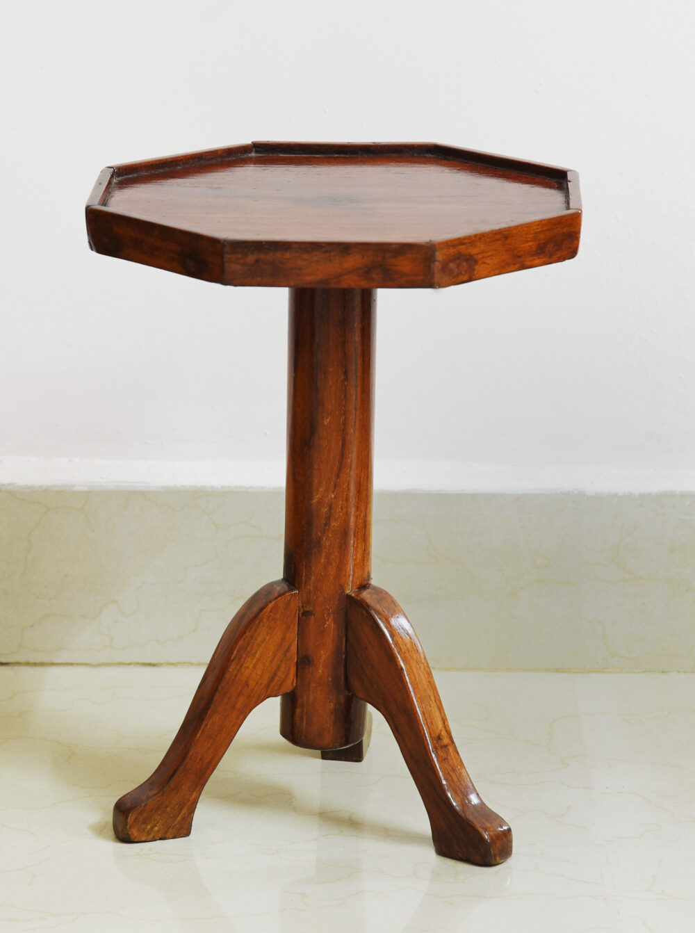 Pie-Crust Tables