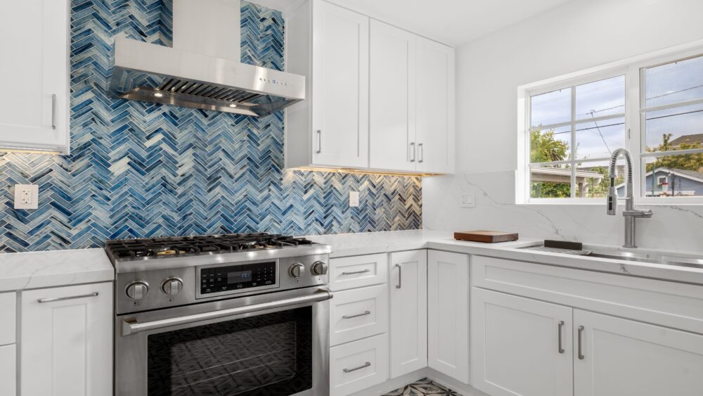shutterstock 2609124253 resized to 1920x1080 1 - Decor Hint