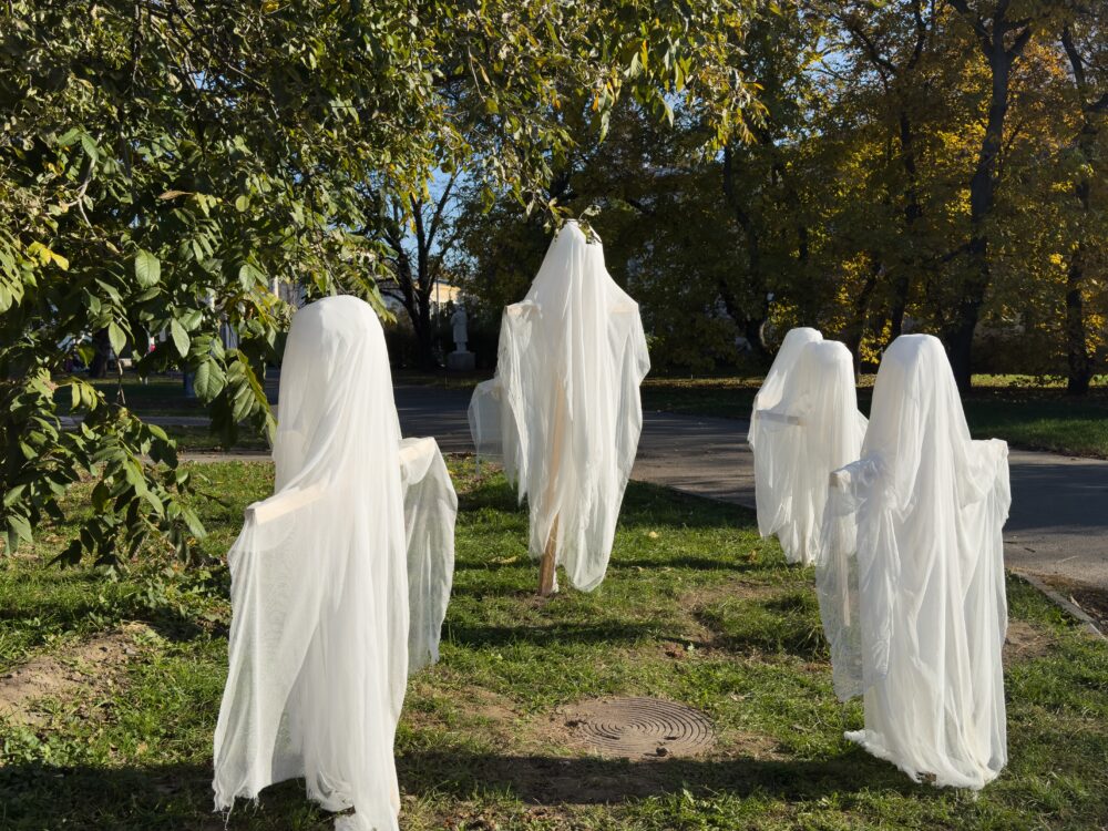 Sheet Ghost Figures