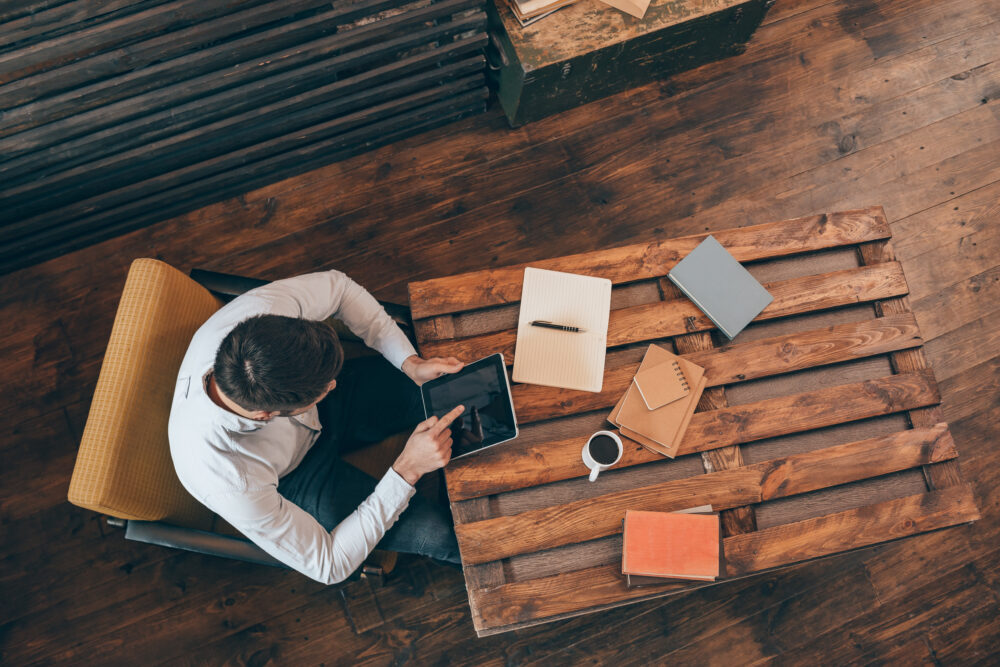 15 Wooden Pallet Upcycling Ideas That Could Be Worth Considering - Decor Hint Compact Pallet Home Office Desk