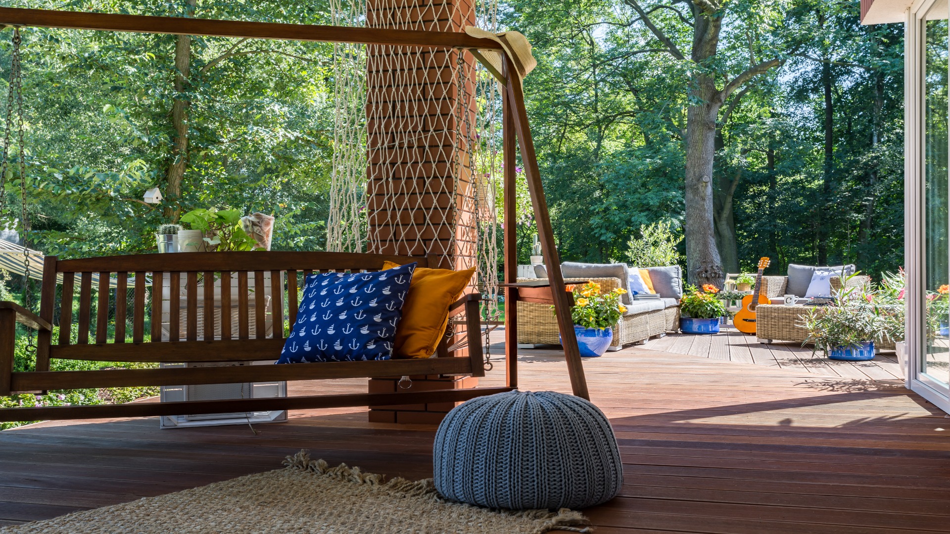 shutterstock 684452851 resized to 1920x1080 1 - Decor Hint