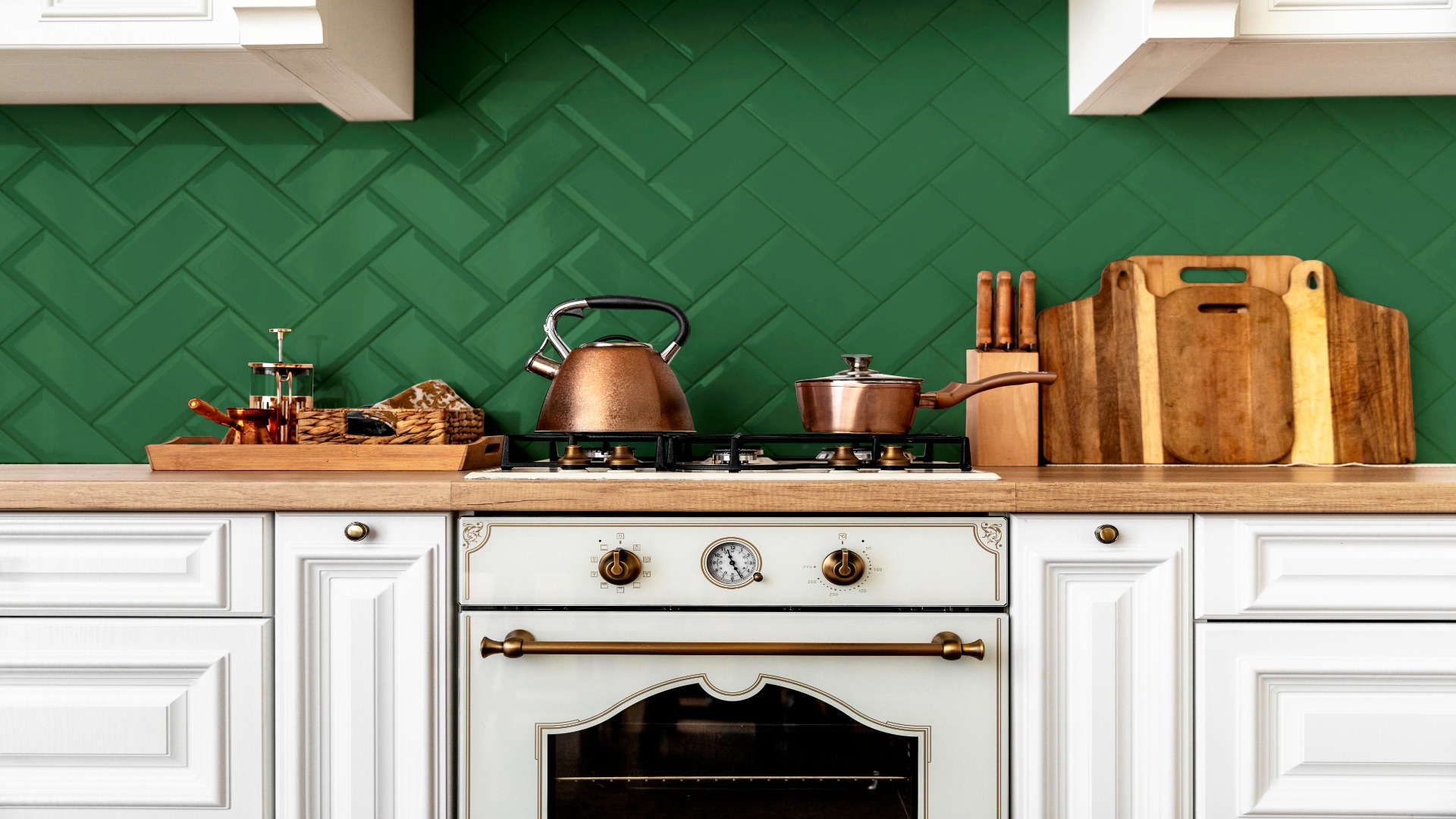 view beautifully decorated green kitchen 1 resized to 1920x1080 1 - Decor Hint
