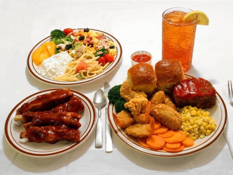 10 Can't-Miss Buffets In Illinois For Endless Plates - Decor Hint Reids’ Harvest House – Chester