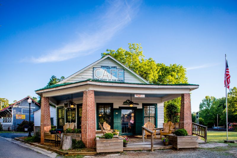 10 Georgia Country Restaurants Full Of Charm And Worth Every Mile - Decor Hint The Whistle Stop Cafe in Juliette