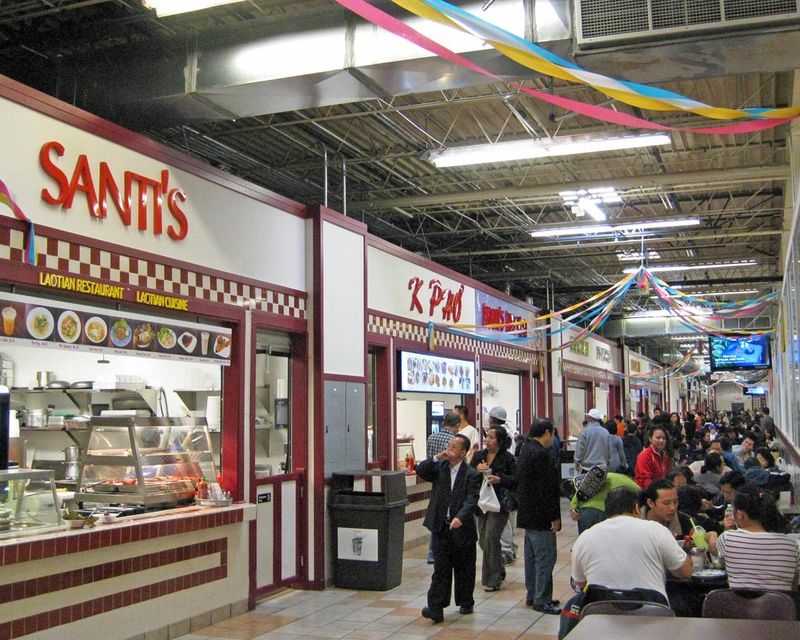 10 Minnesota Restaurants Locals Are Keeping Under The Radar - Decor Hint Hmong Village Market Food Stalls