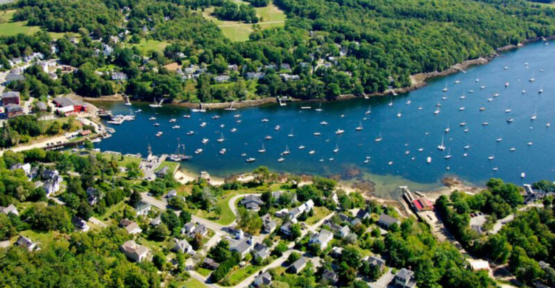 10 Scenic Small Towns In Maine That Feel Magical In Fall
