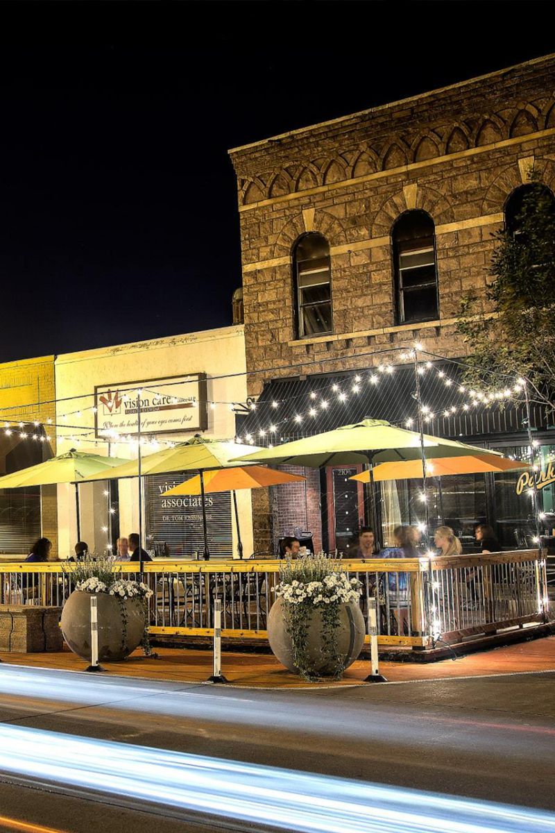 10 South Dakota Lobster Roll Joints Offering Simple, Fresh Flavor - Decor Hint Parker's Bistro