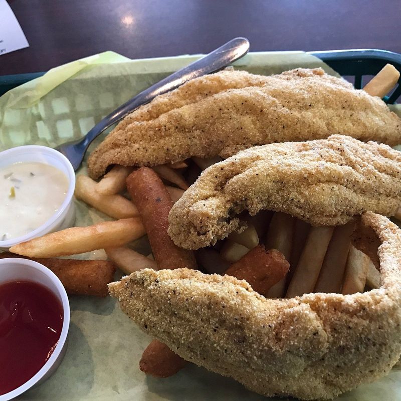 10 Texas Catfish Houses Where The Crunch Speaks For Itself - Decor Hint Catfish House – Carrollton