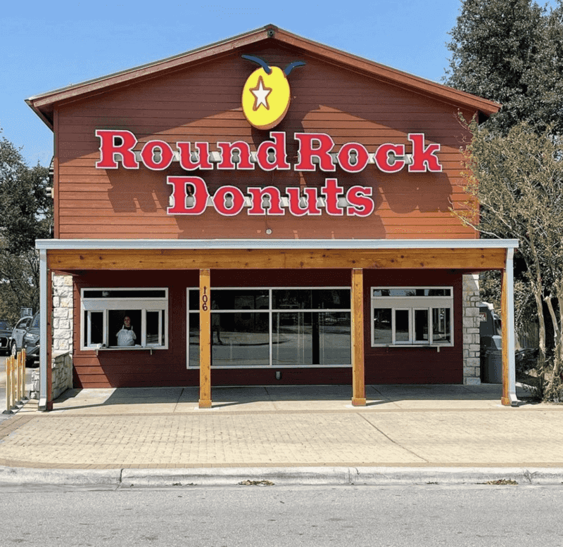 10 Texas Donut Shops Locals Swear Are Among America's Best - Decor Hint Round Rock Donuts