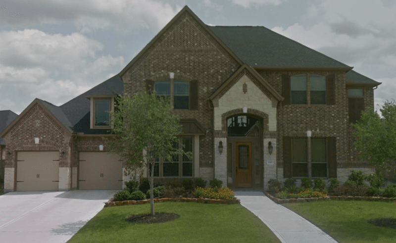 10 Texas Home Styles Predicted To Fall Out Of Favor Before 2030 - Decor Hint McMansions with Excessive Square Footage