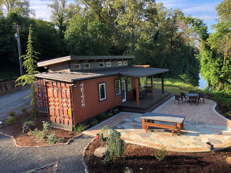 Sustainable Smart Homes