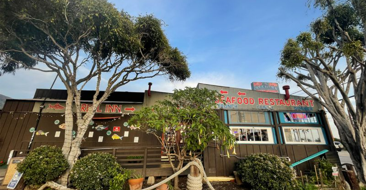 11 California Lobster Roll Shacks That Nail Simple, Coastal Flavor - Decor Hint 11 California Lobster Roll Shacks That Nail Simple Coastal Flavor - Decor Hint