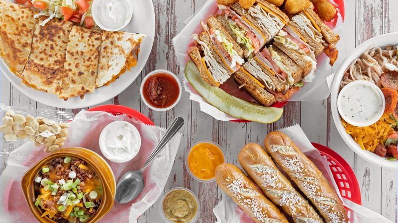 11 Ohio Restaurants Locals Swear Are Hidden Gems Worth Finding - Decor Hint Fat Baxter's – Columbus