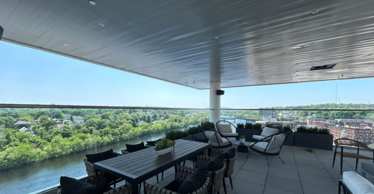 12 Lakeside Restaurants In Massachusetts That Wow Beyond The Menu - Decor Hint 12 Lakeside Restaurants In Massachusetts That Wow Beyond The Menu - Decor Hint