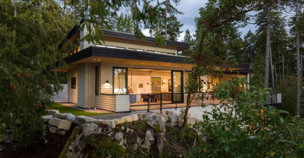12 Oregon Coast Cottages With Windproof Style Locals Actually Use - Decor Hint
