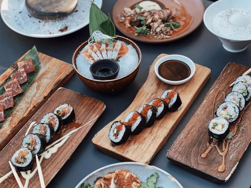 13 Austin Restaurants Where Couples Go For Food Fun And A Perfect Night Out - Decor Hint Uchi