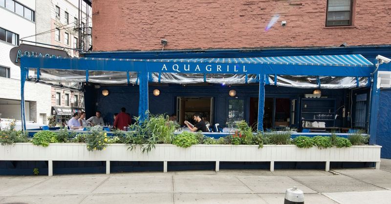 13 New York Seafood Restaurants Locals Love More Than The Tourists Do - Decor Hint Aquagrill