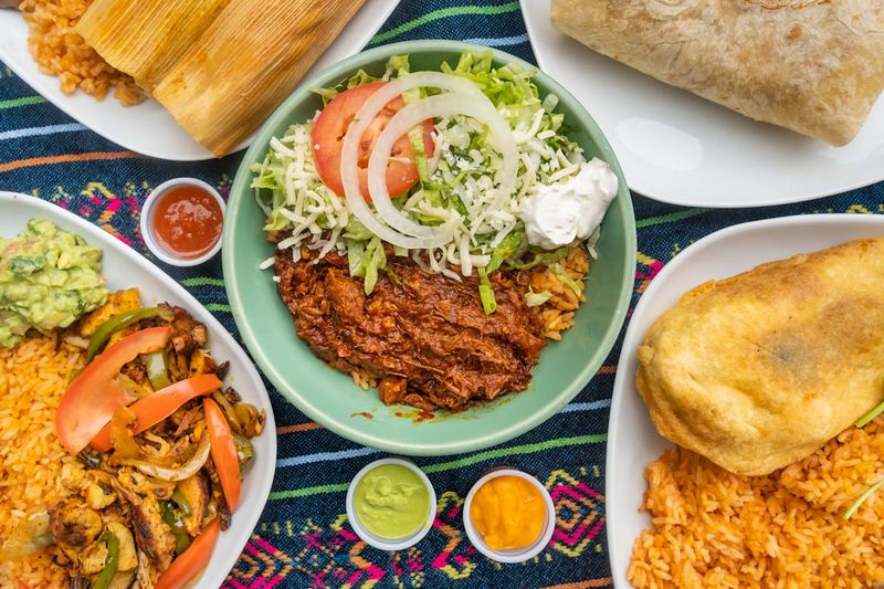 13 Oregon Mexican Restaurants Known For Bold, Authentic Salsa Creations - Decor Hint Salsas Locas