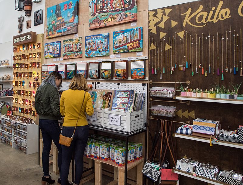 13 Texas Handmade Art Fairs Full Of Local Flavor Craftsmanship And Community - Decor Hint Blue Genie Art Bazaar in Austin