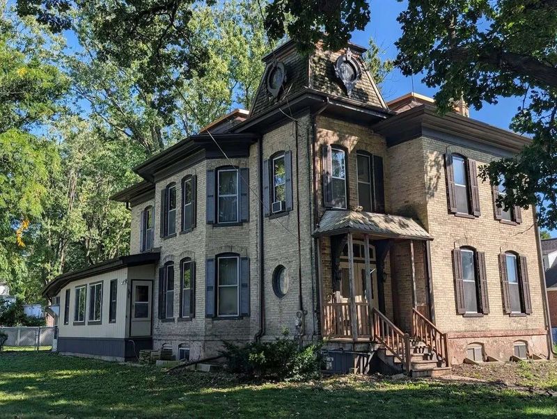 Cream City Brick Homes