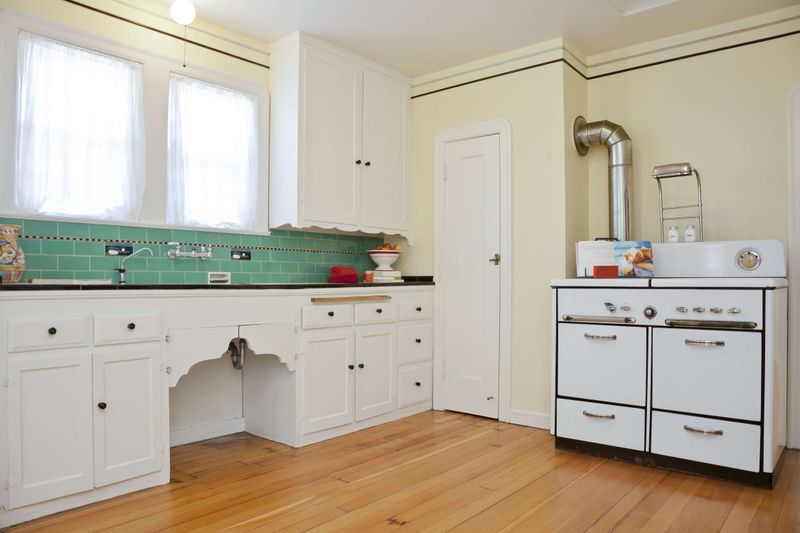 Properties With Outdated Kitchens