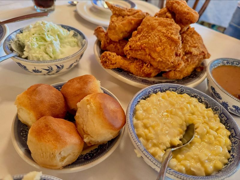 15 Kansas Restaurants That Keep Locals Coming Back Again And Again - Decor Hint Brookville Hotel in Abilene
