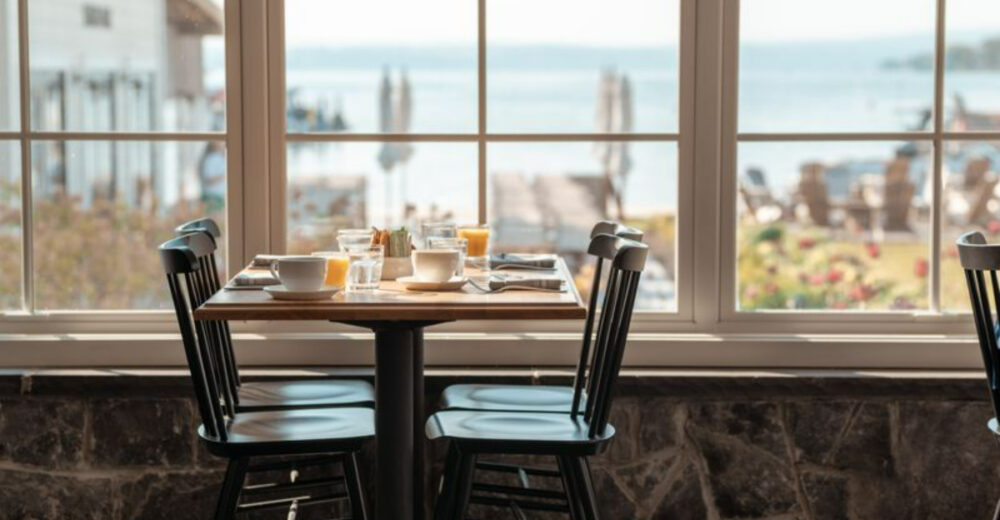 15 New York Lakeside Dining Spots With Views That Define Relaxation - Decor Hint