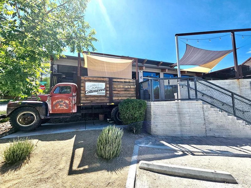 15 Scenic Nevada Restaurants Perfect For A Road Trip - Decor Hint Cottonwood Station, Blue Diamond