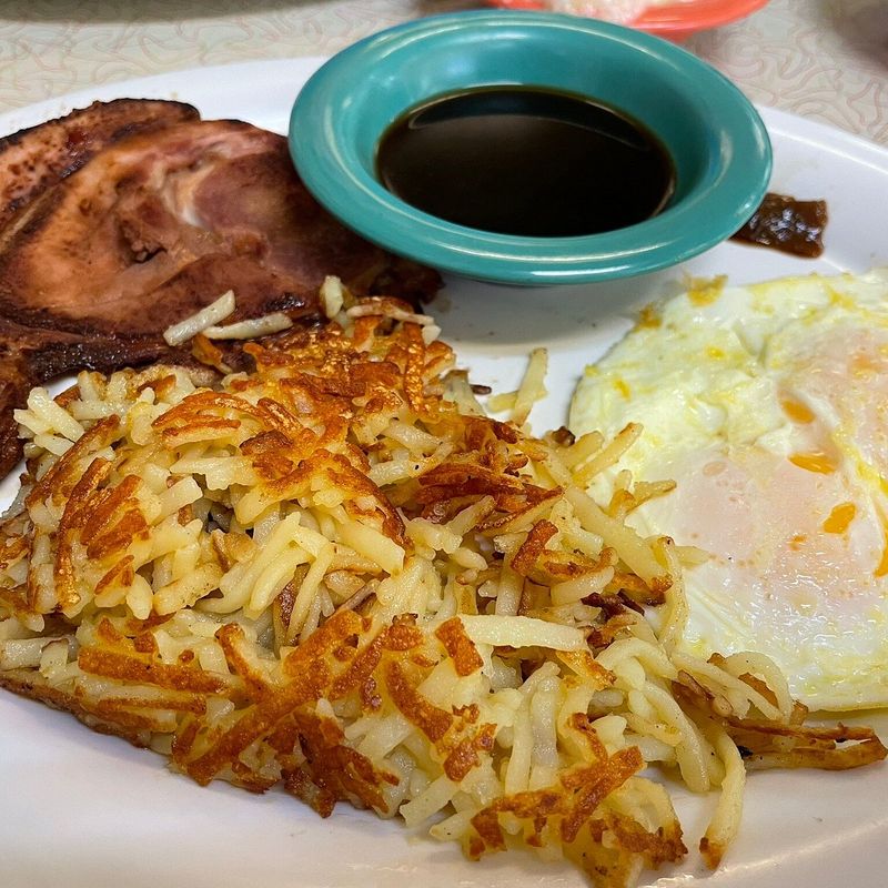 16 Georgia Diners Serving The Kind Of Comfort Food You Crave - Decor Hint The Silver Skillet