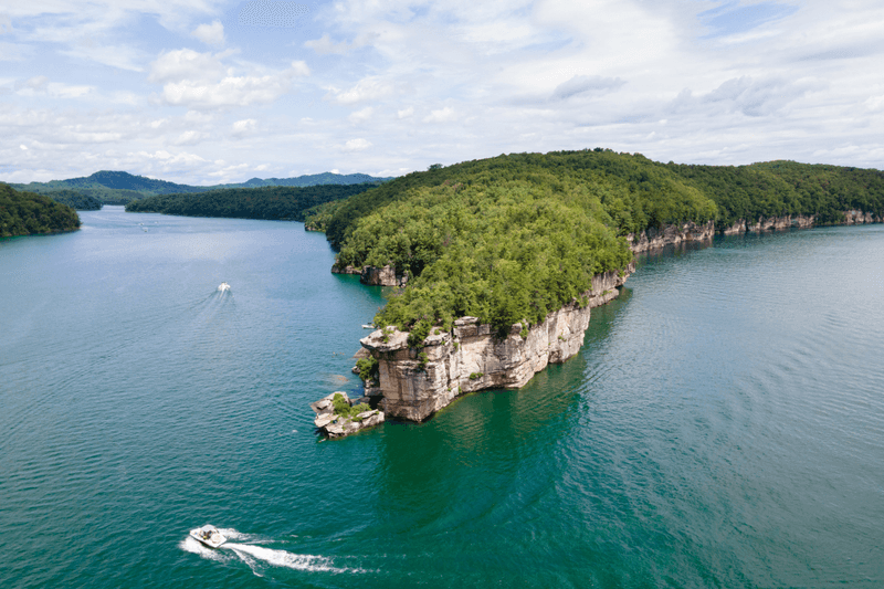 17 Scenic West Virginia Lakes You'll Fall In Love With - Decor Hint Summersville Lake
