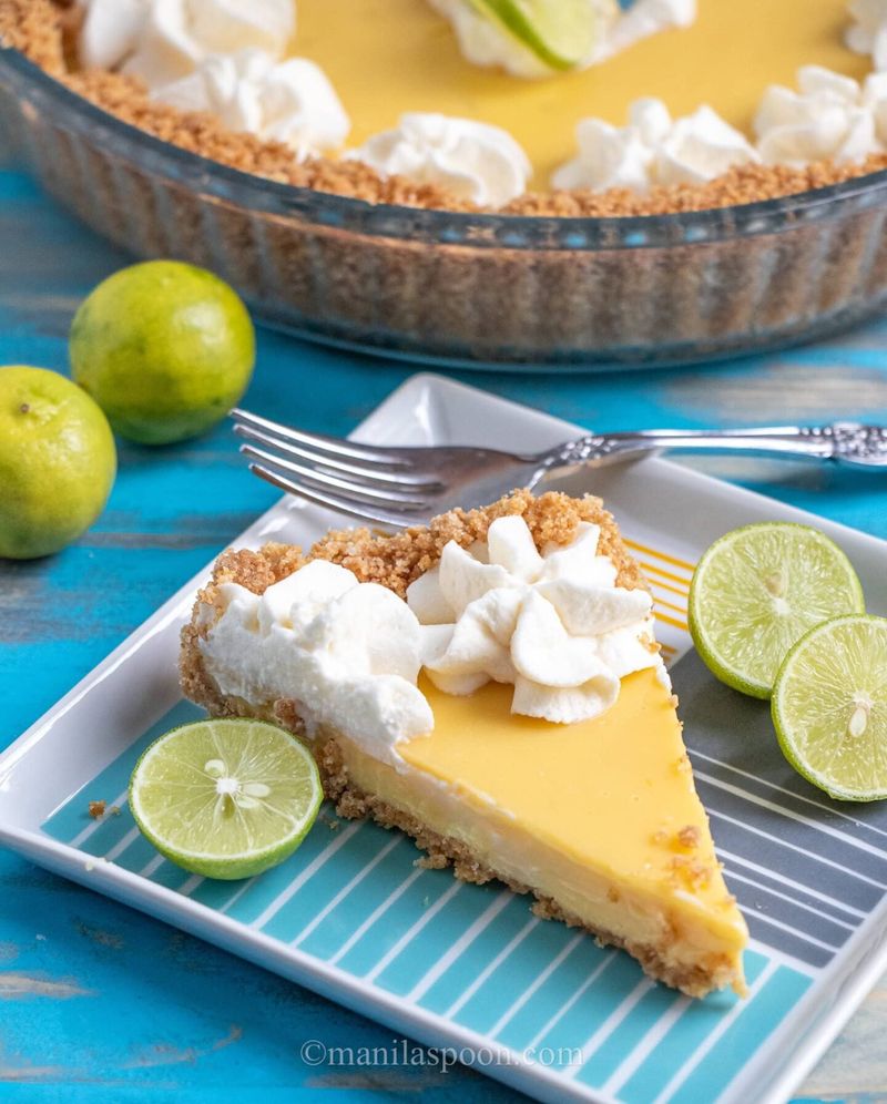 18 Florida Country Recipes That Taste Like Sunshine And Family - Decor Hint Key Lime Pie