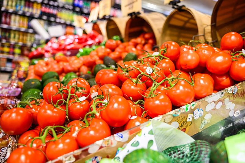 13 New York Grocery Stores Known For Fresh Chestnuts And Harvest Treats - Decor Hint The Market Place - Brooklyn