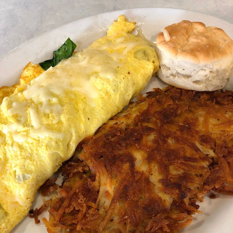 12 Washington Diners Serving The Pacific Northwest's Coziest Plates - Decor Hint Stardust Diner – Vancouver, WA